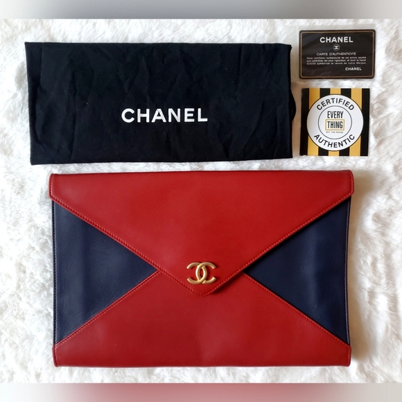Chanel Bicolor Lambskin Clutch Bag - Picture 9 of 16